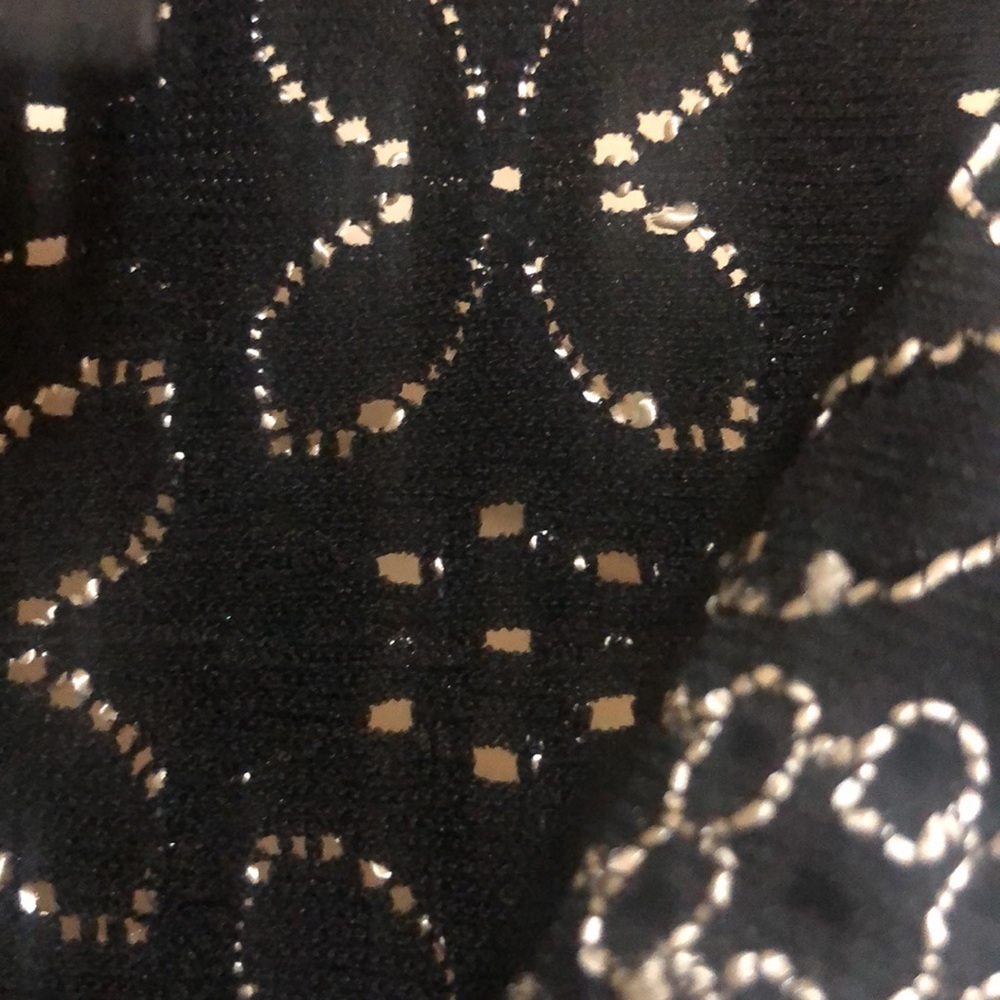 Black with silver threading floral design - Picture 4 of 5